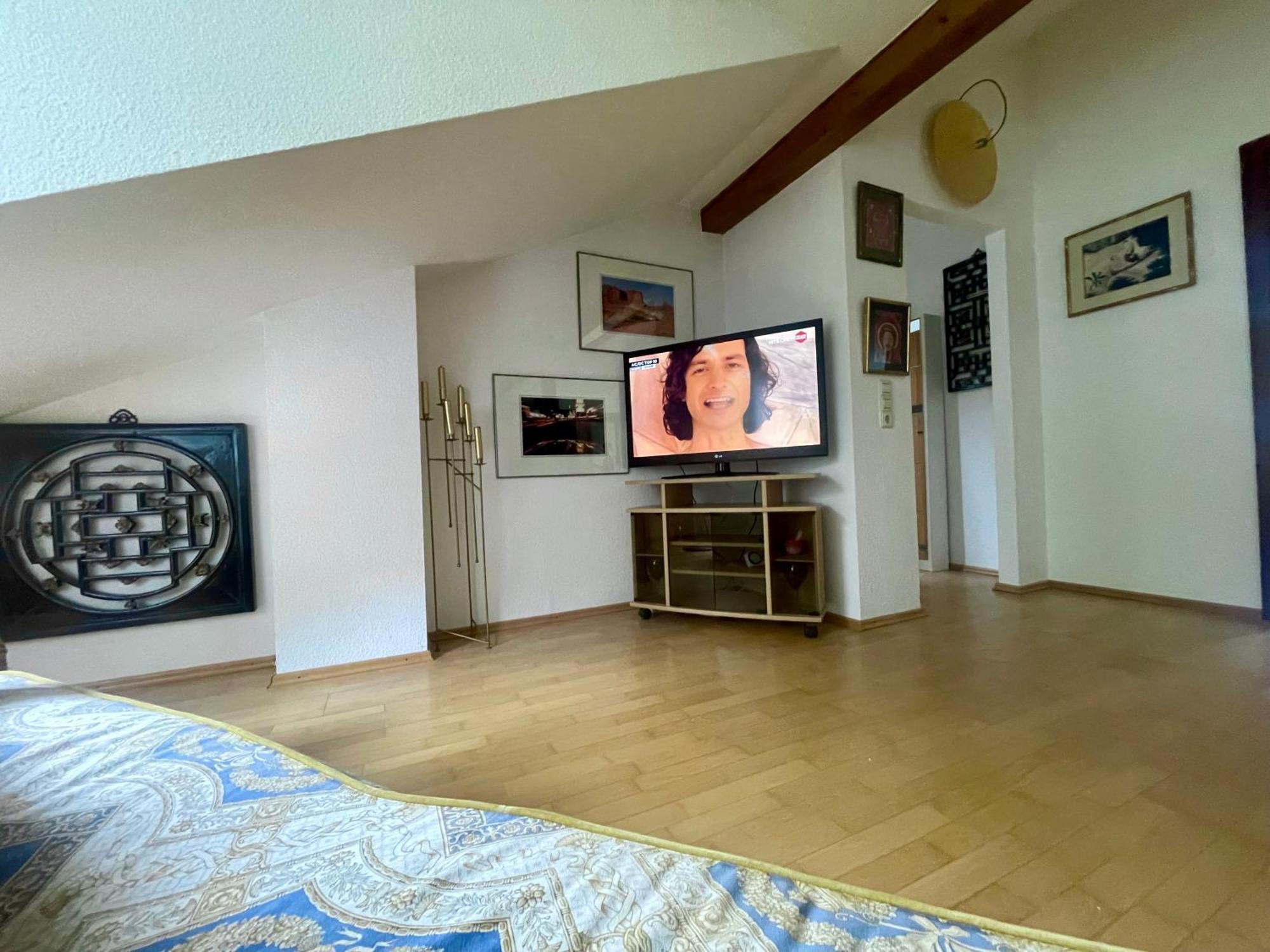 Wunderschoenes Grosses 3 Zimmer Apartament Zentrum Goldstadt Familienfreundlich Mit Garage Pforzheim Kültér fotó