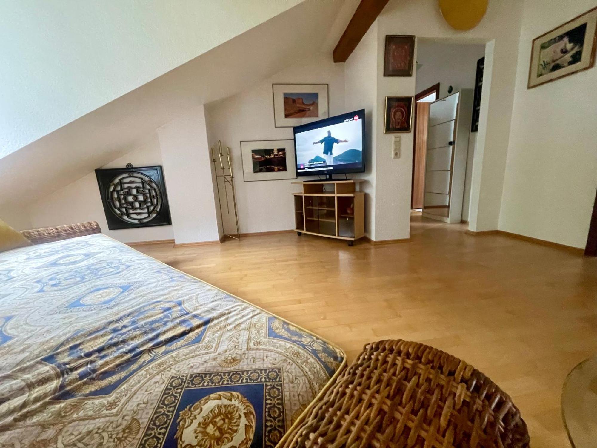 Wunderschoenes Grosses 3 Zimmer Apartament Zentrum Goldstadt Familienfreundlich Mit Garage Pforzheim Kültér fotó